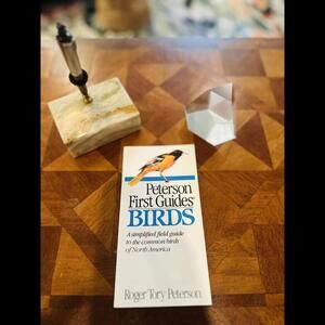 PETERSON First Guides Birds 1986